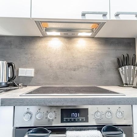 Ferienwohnung Charming 1Br, Steps From Reumannplatz U1 Wien Exterior foto